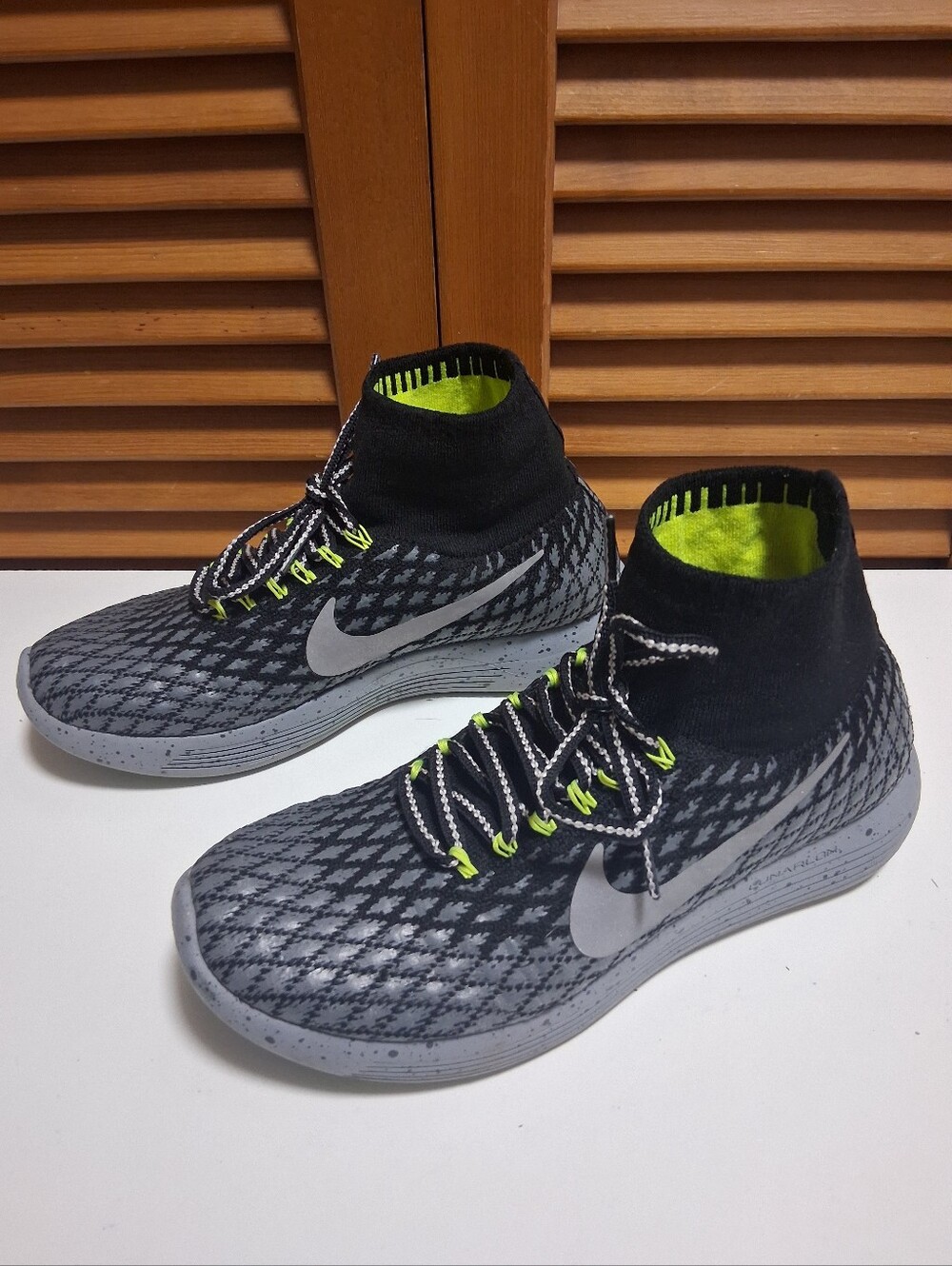 Nike LunarEpic Flyknit Sheild Women's Running Shoe * Size: 7